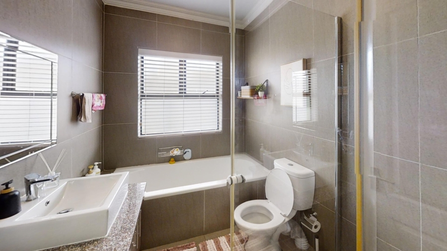 To Let 3 Bedroom Property for Rent in Sonkring Western Cape
